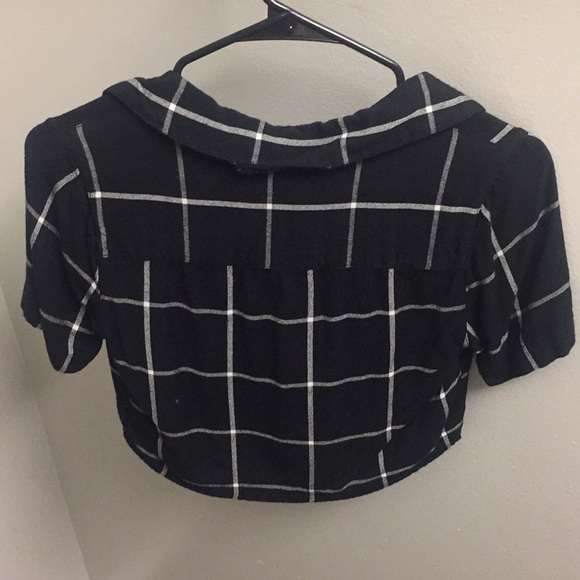 Collar crop top - Picture 2 of 4